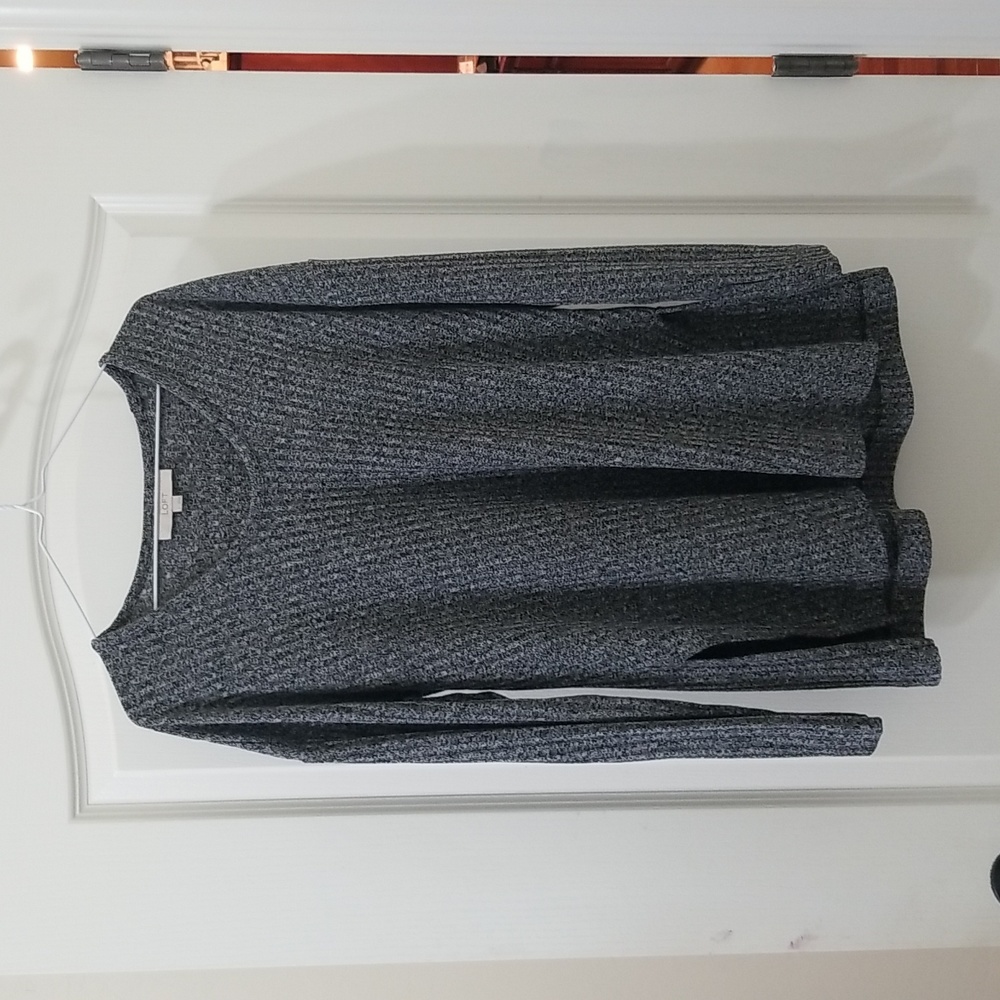 LOFT Heather Gray Sweater Size L